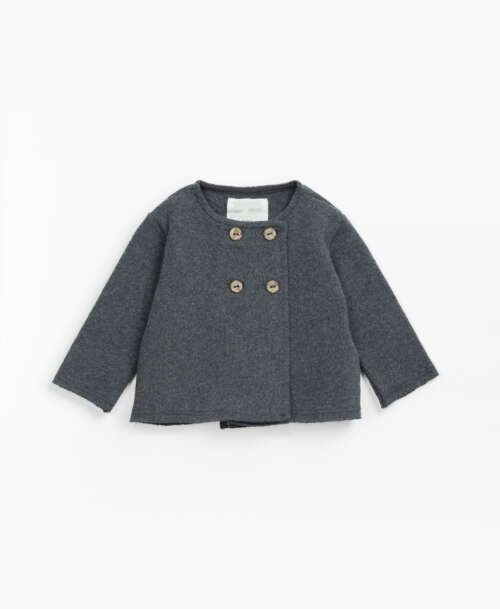 Maglia cardata con bottoni in cocco